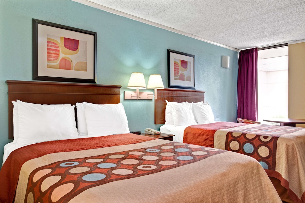 Super 8 by Wyndham Raleigh Downtown 12/26