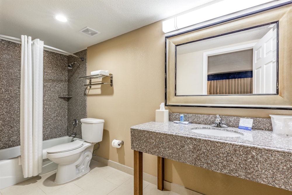 Surestay Hotel By Best Western Tupelo North 12/28