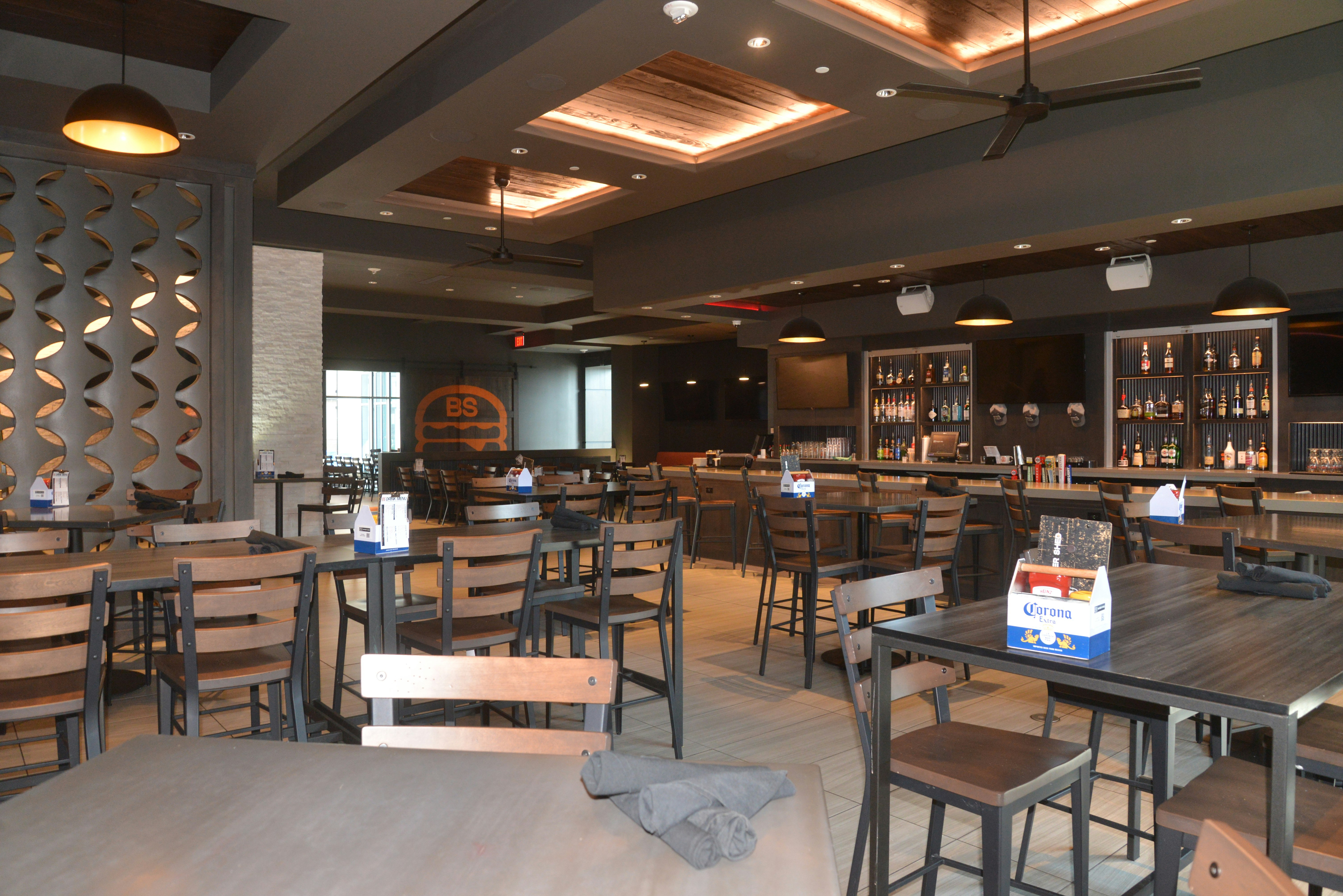 Embassy Suites by Hilton Kansas City Olathe 33/54