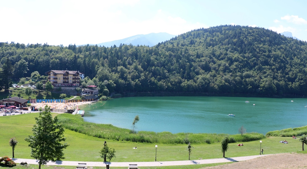 Al Lago 22/29