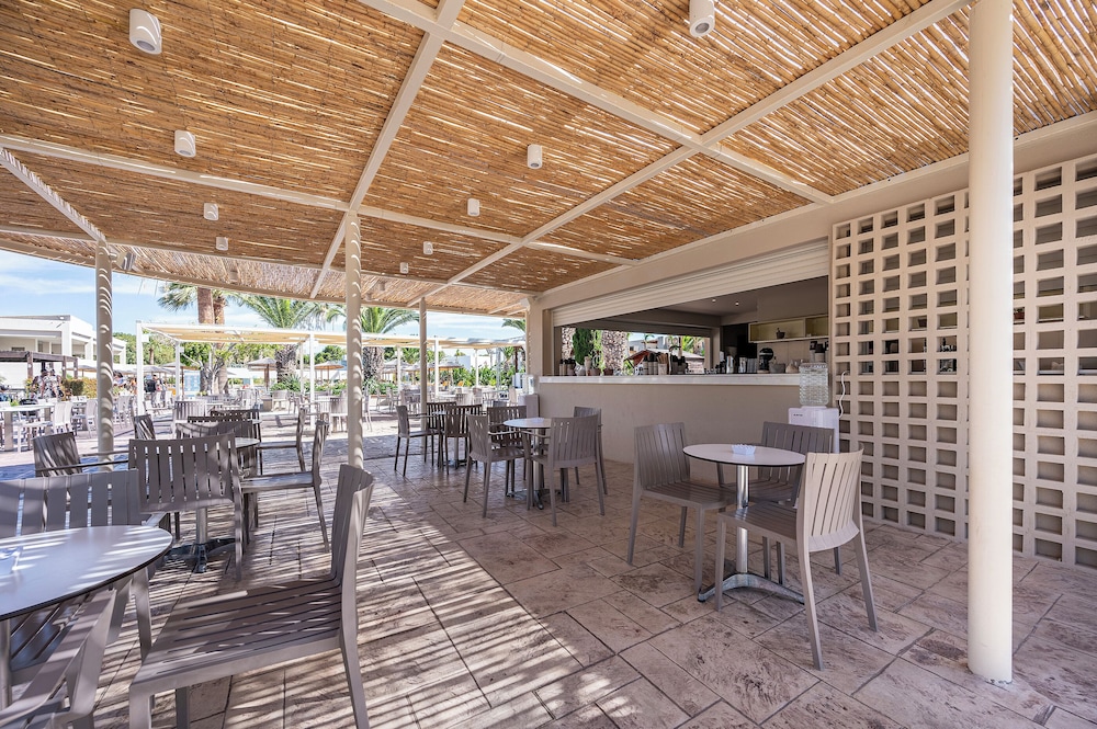 Akti Coast Club Hotel 45/62