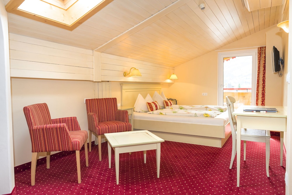 Hotel Schneeberger 67/75