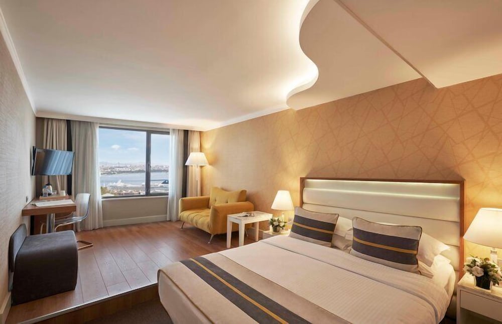 Richmond Hotel in ISTANBUL