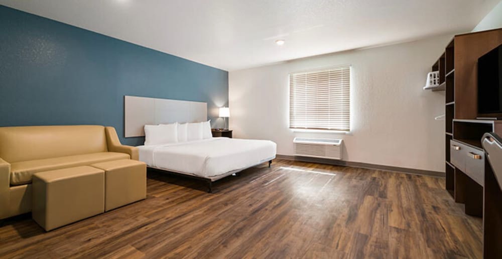 WoodSpring Suites Fort Myers - Cape Coral 17/44