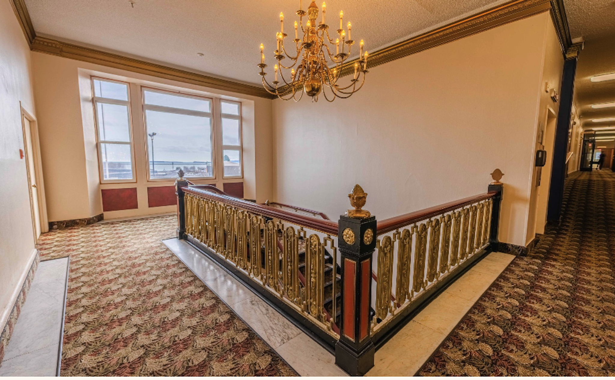 Prince Arthur Waterfront Hotel & Suites 6/43