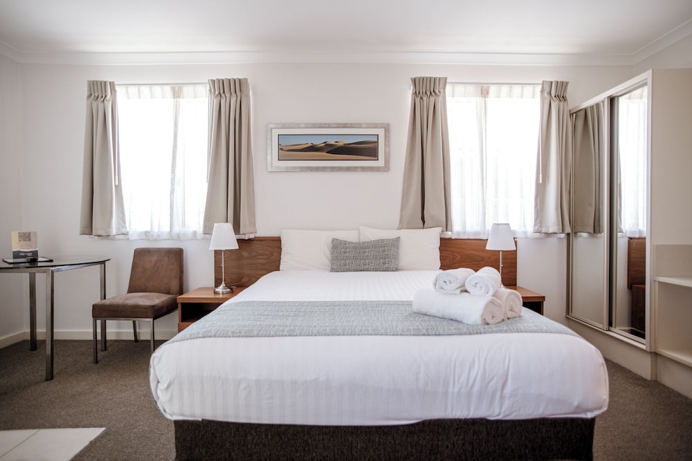 KALBARRI EDGE RESORT 22/70