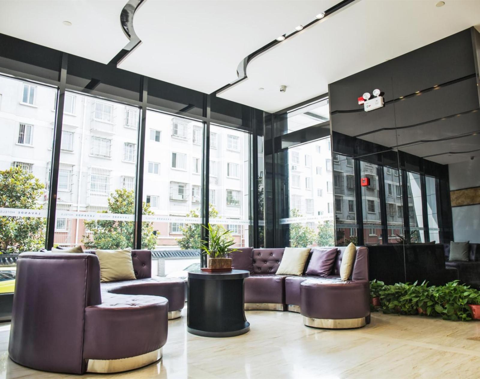 Lavande Hotel (Xuzhou East High-speed Railway Station Jinshanqiao Development Zone) 47/55