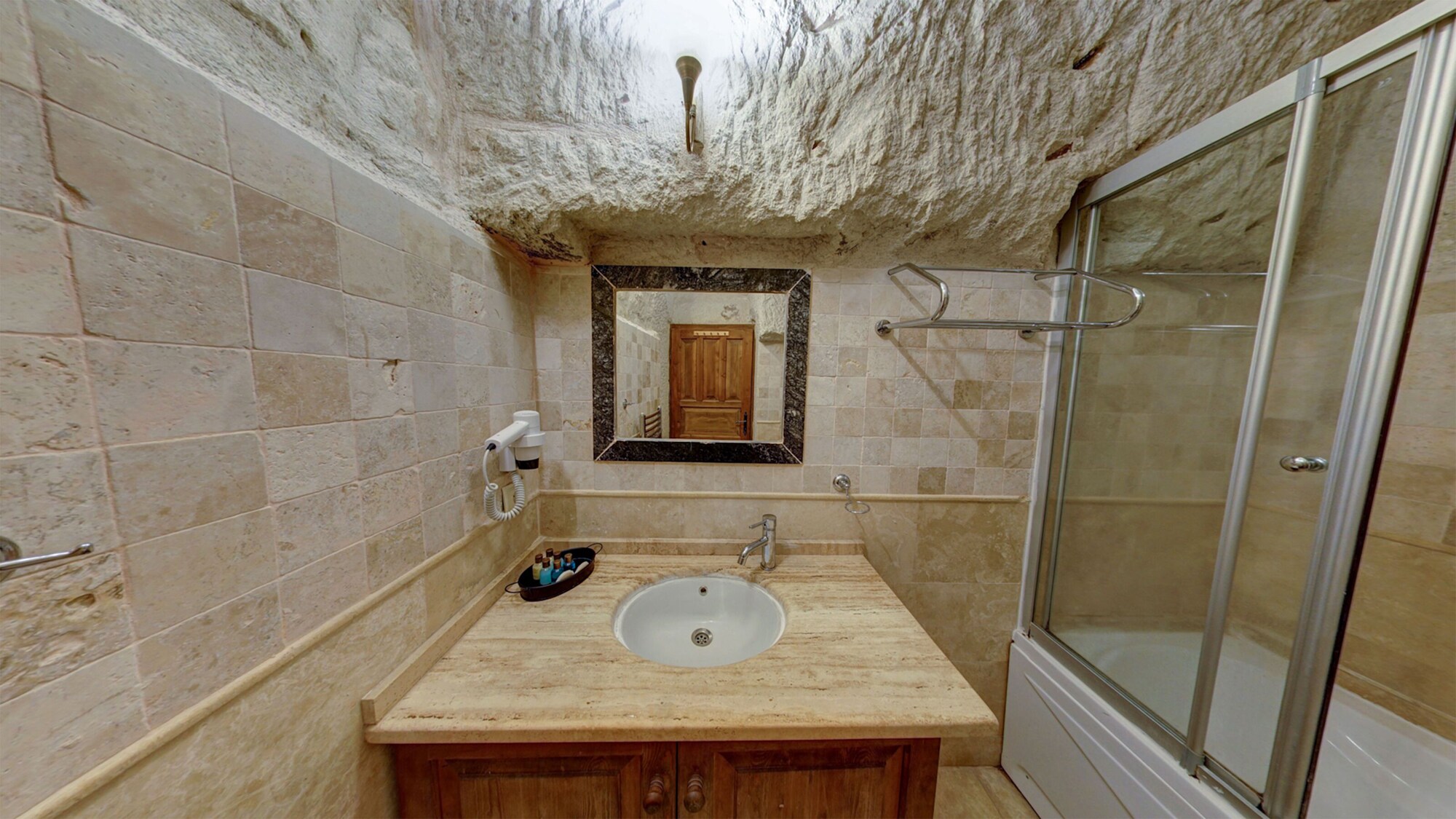 Traditional, Queen Bed, Dervish Cave House 10/10