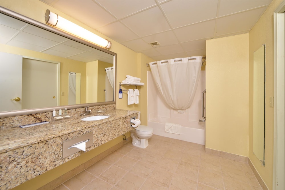 Sleep Inn & Suites near Spirit Mountain 17/49