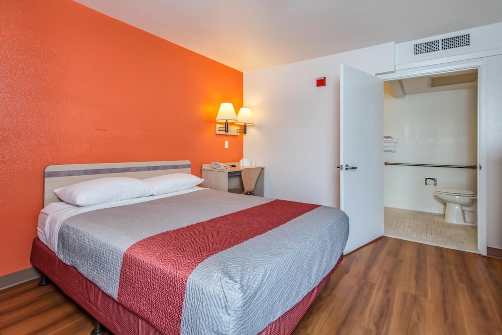 Motel6 Williams, CA 23/45
