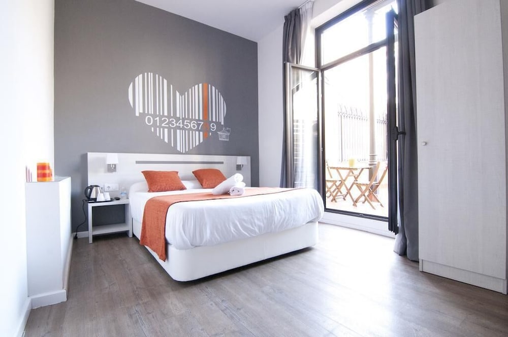 Hostal Live Barcelona 11/51