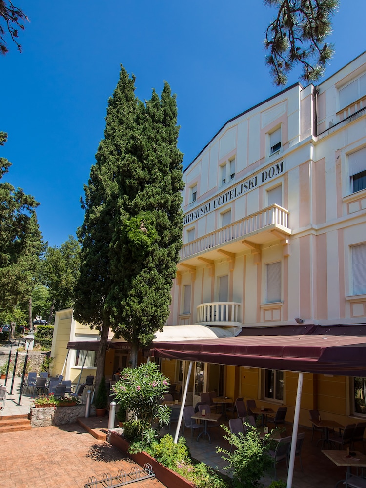 Hotel Vila Ruzica 4/64