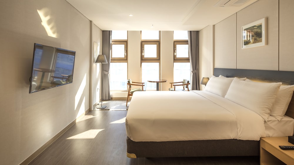 The First Stay Hotel 21/42