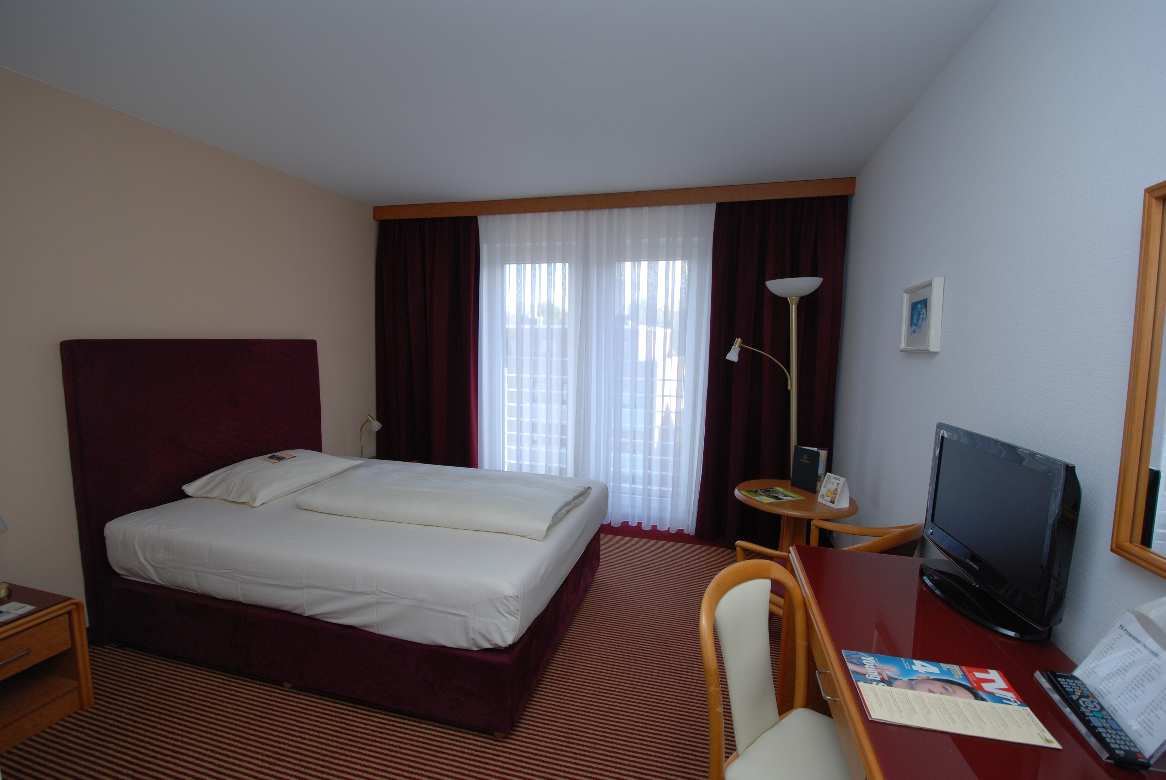 HK Hotel Dusseldorf City 9/26