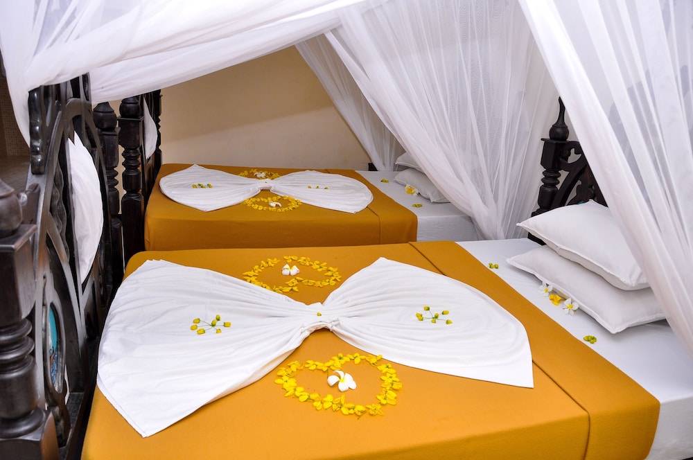 Forodhani Park Hotel 25/50