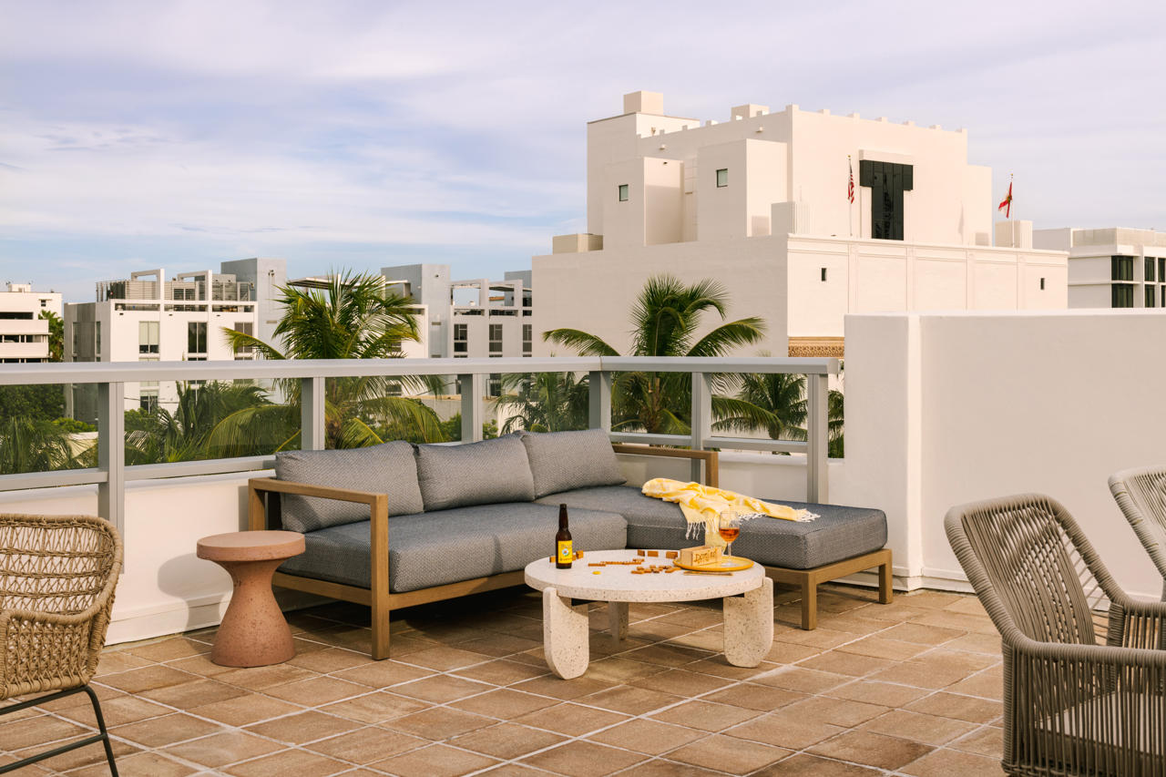 Kenmore Village Hotel, South Beach 27/43