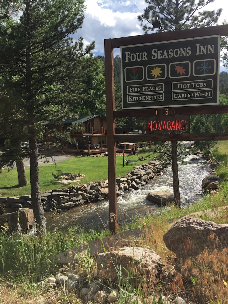 4 Seasons Inn on Fall River 59/76