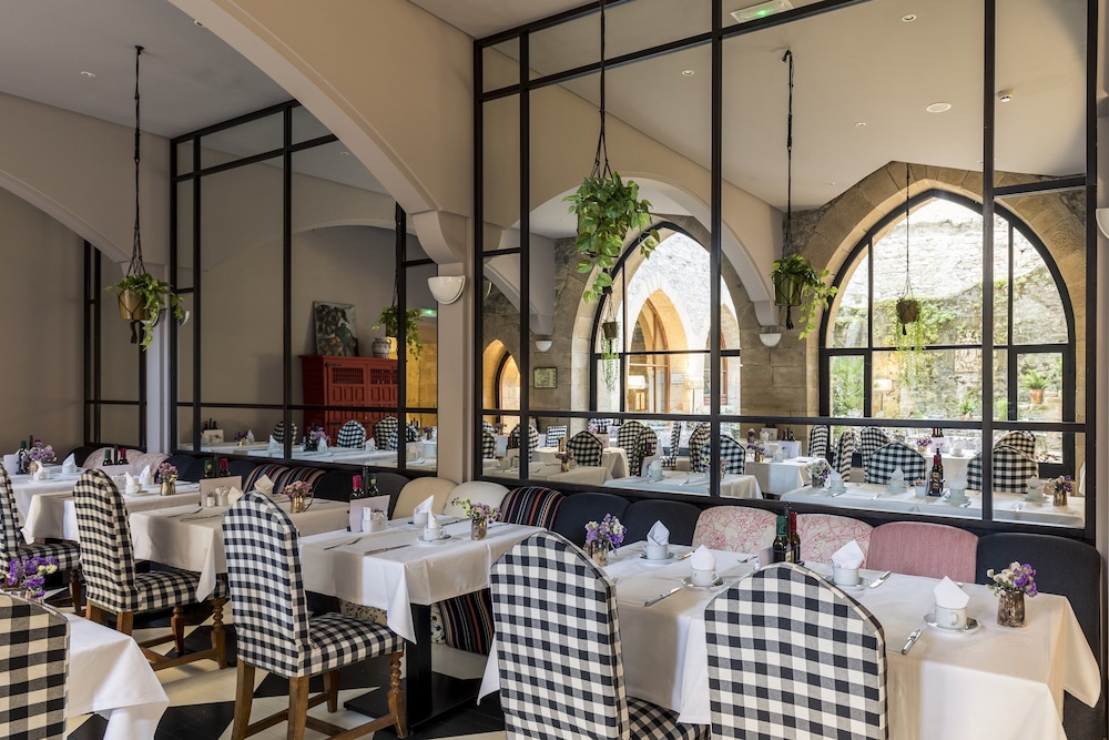 Parador De Hondarribia 28/40