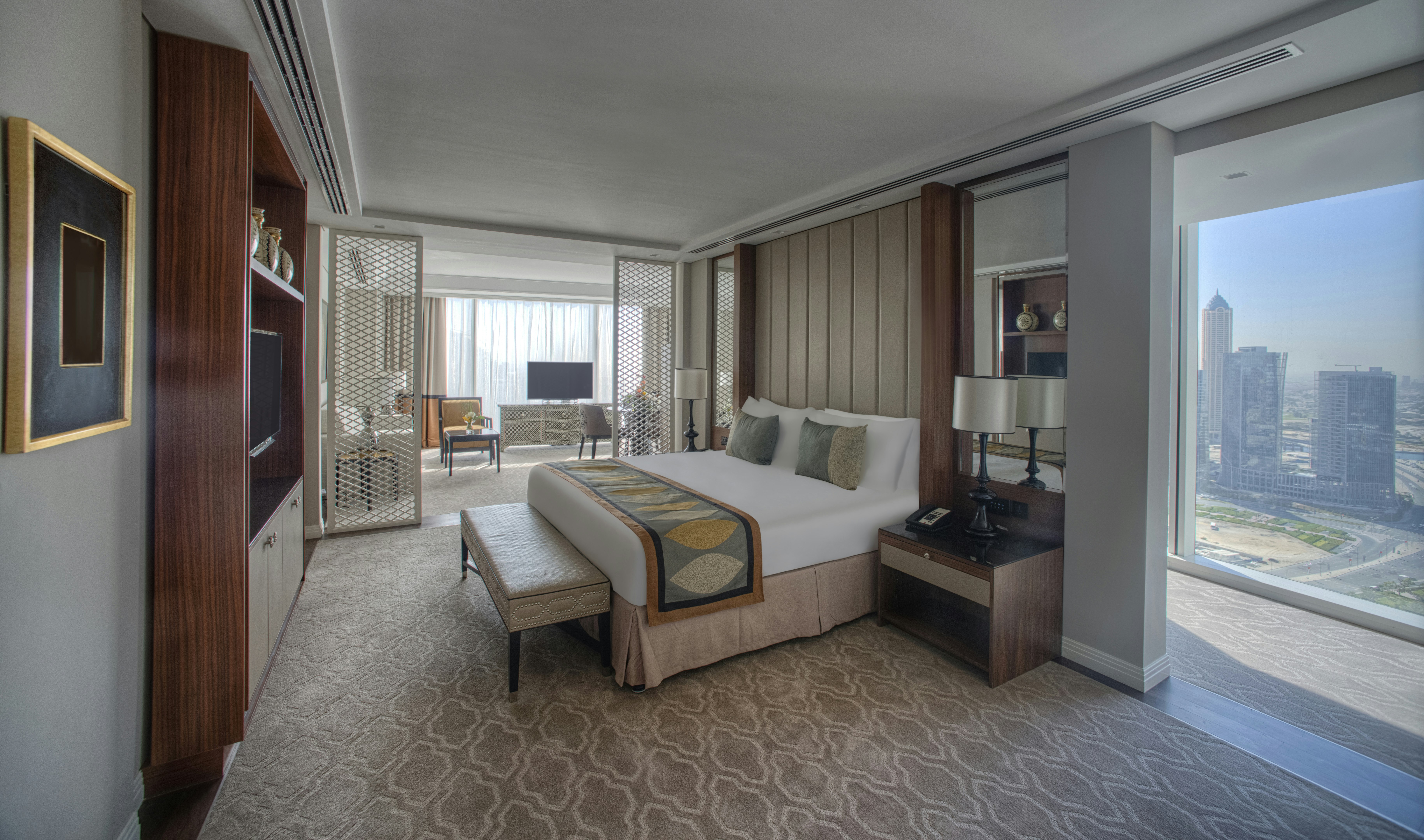 Taj Dubai 10/79