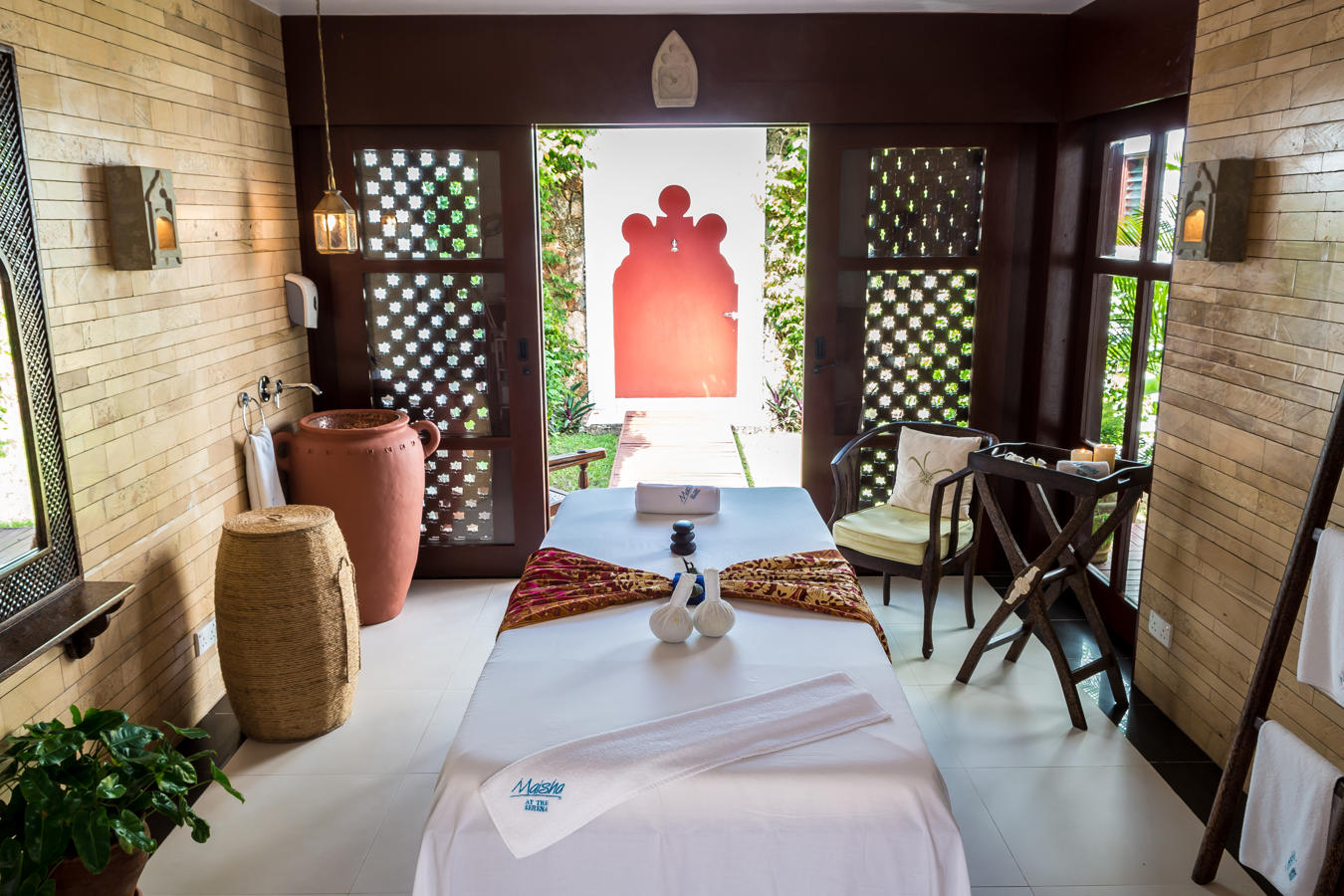 Serena Beach Hotel and Spa 11/41