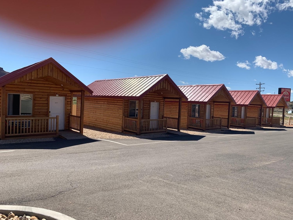 Red Canyon Cabins 13/18