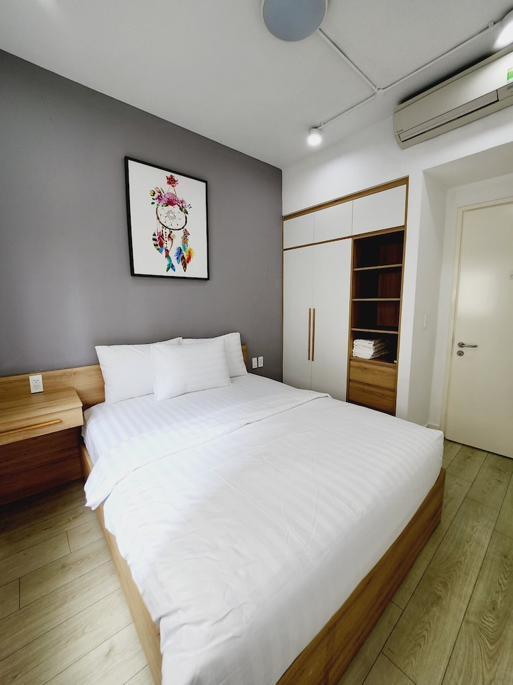 2 BEDROOMS, APARTMENT, BALCONY