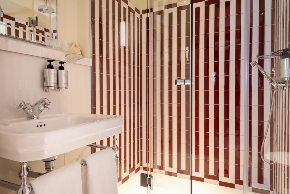 غرفة سوبيريور بسرير كوين بشرفة، Hotel Filigrane 5/5