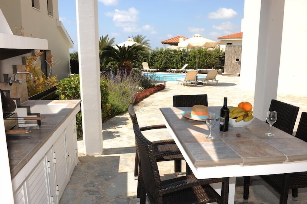 Platzia Beach Villas 18/35