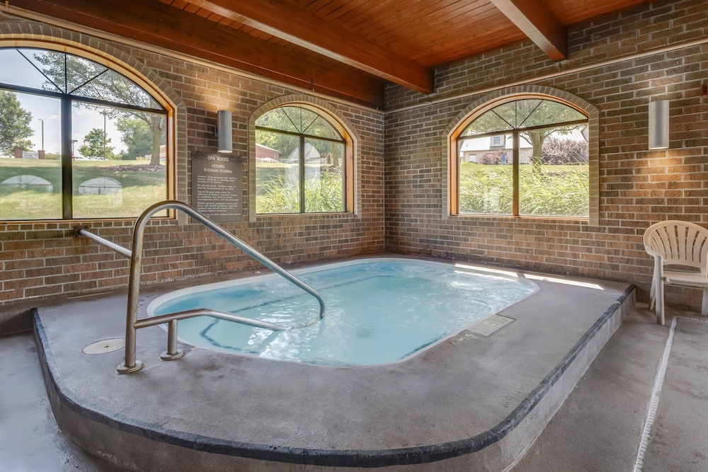 swimming pool spa