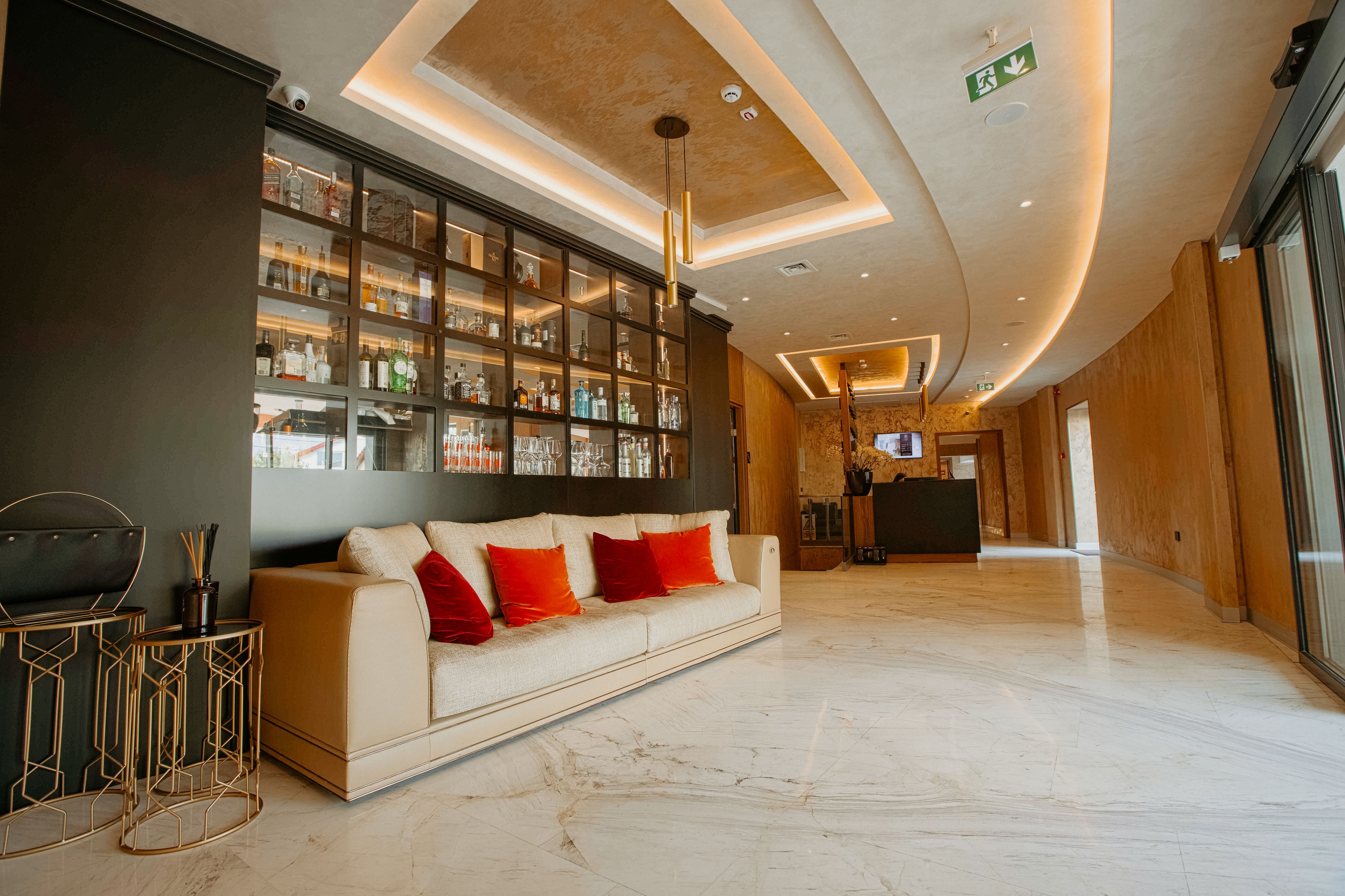 Stein Collection Hotel 14/17