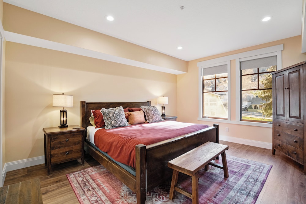 Town Pointe By Lespri Management 14/50