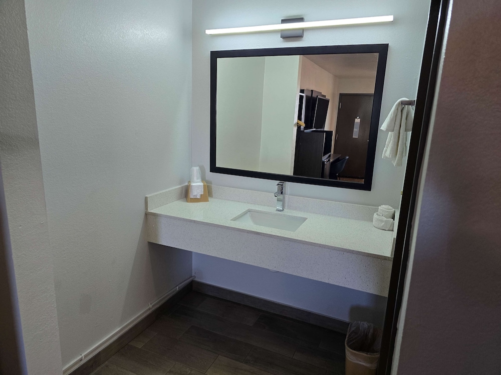 Motel6 Oklahoma City, OK - Frontier City 54/55