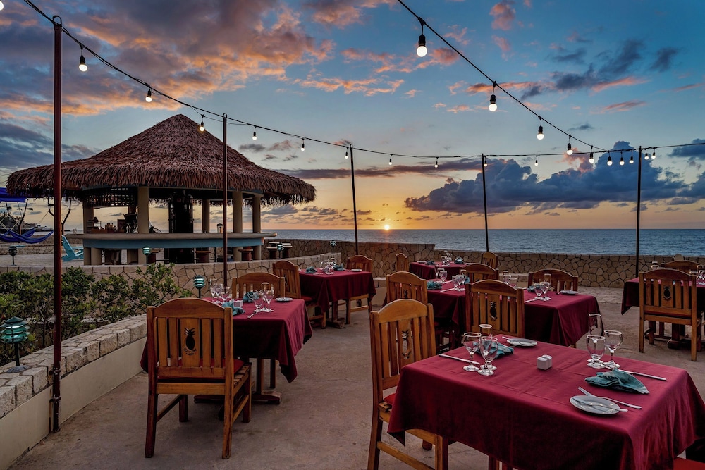 Ocean Cliff Hotel Negril 47/69