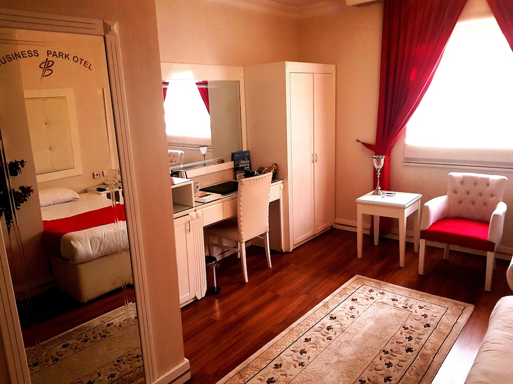 Business Park Otel 23/67
