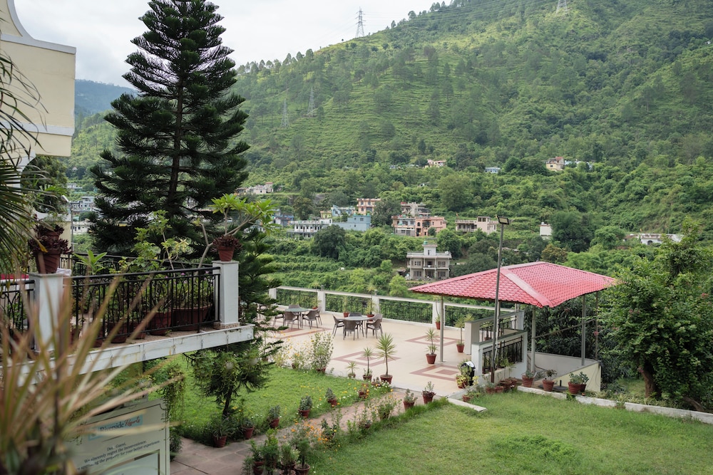 Riverside Resort 39/49