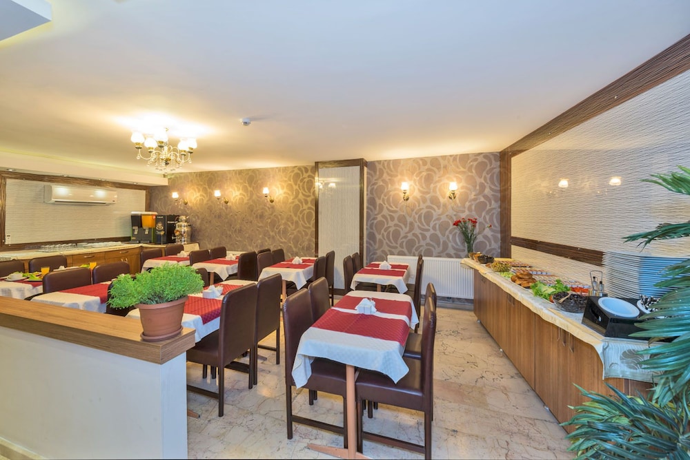 Erbazlar Hotel 36/45