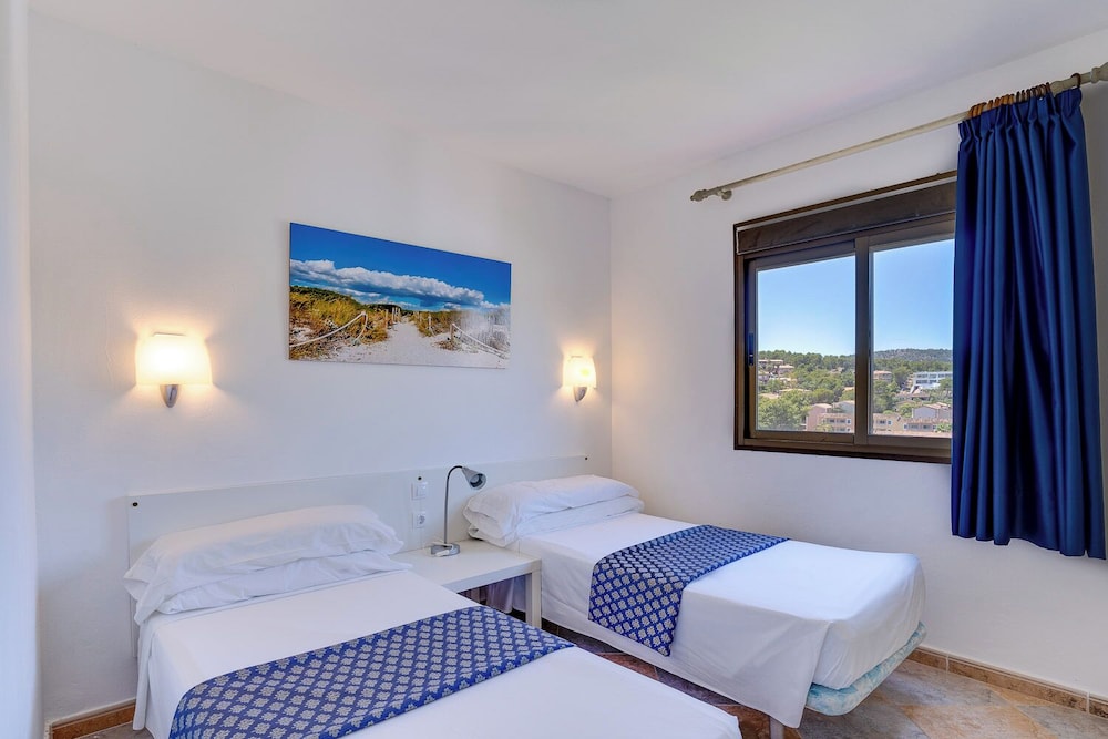 1 BEDROOM, FAMILY, APARTMENT, BEACH SIDE, SEA VIEW