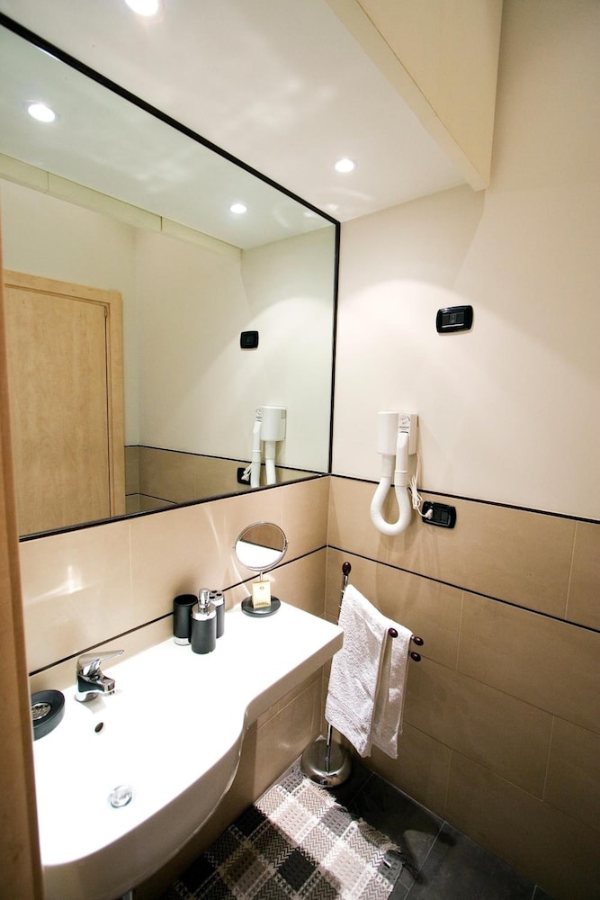 Residence Arco Antico 77/77