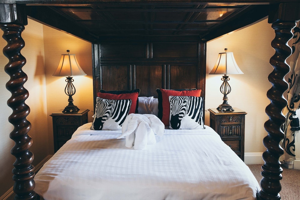 Rowton Castle Hotel 14/50
