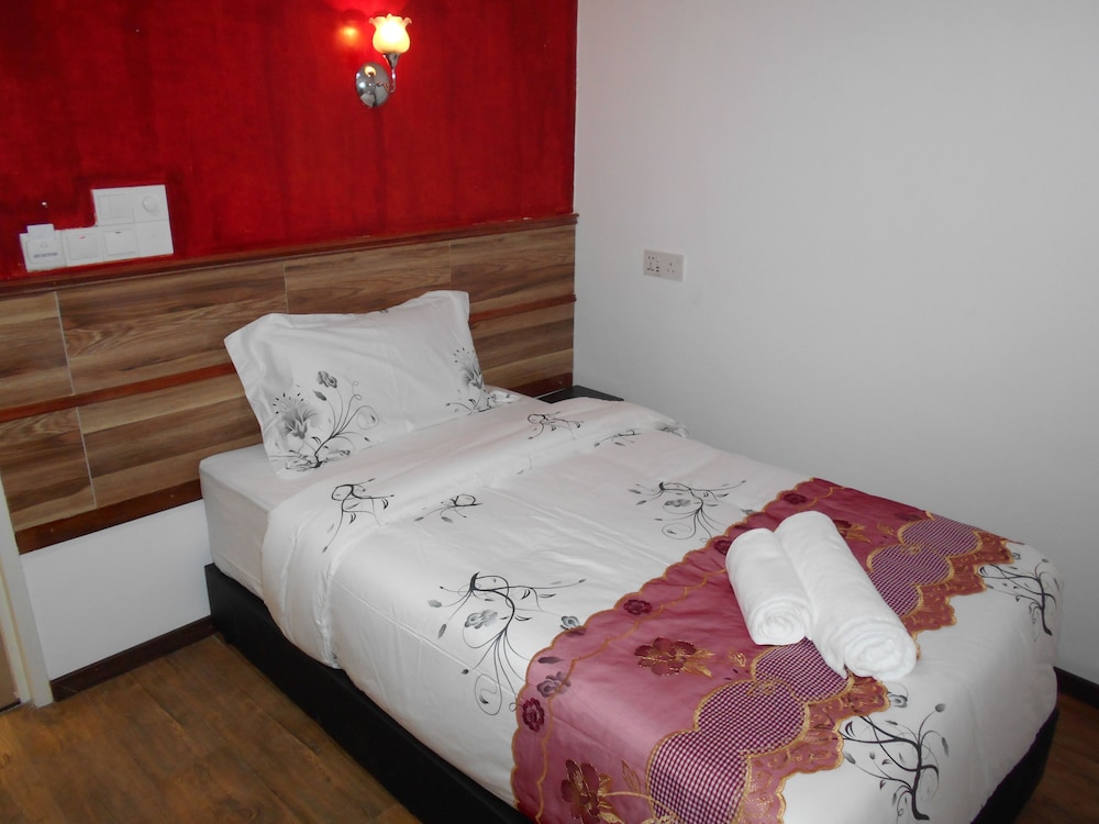 PI Grand Hotel 20/52