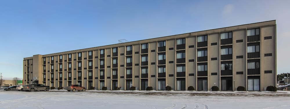 Centre de Congres Hotel La Sagueneenne 1/31