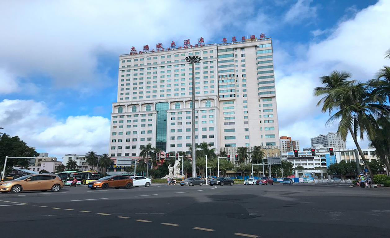 Sun City Hotel 10/50