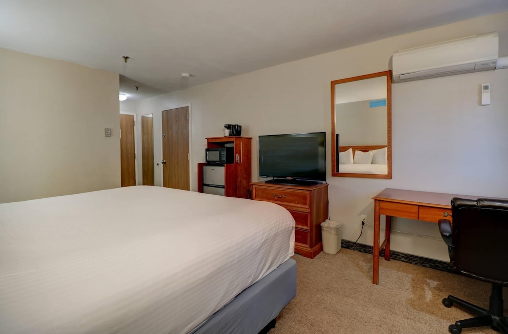 Anchorage Inn & Suites - Portsmouth 16/57