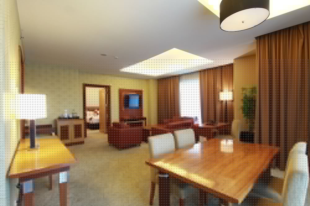 SWISS-BELHOTEL MALEOSAN MANADO 45/67