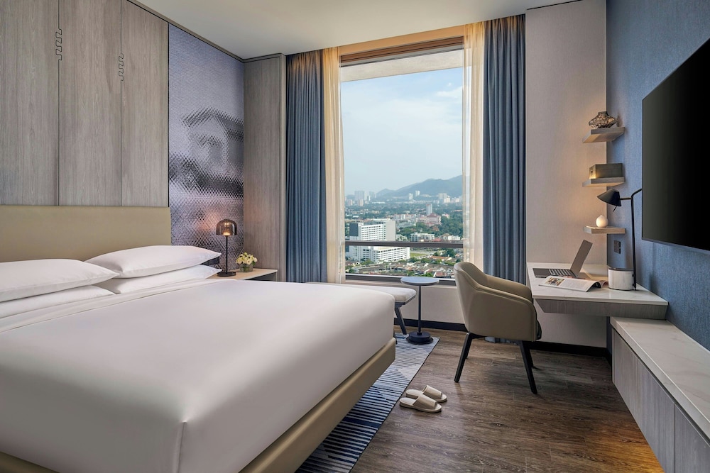 ONE BEDROOM SUITE