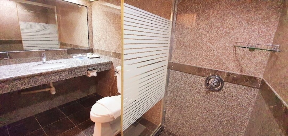 Margherita Plaza Hotel 22/63