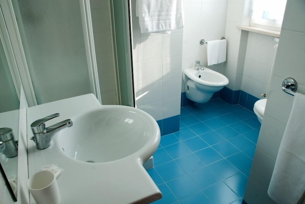 Hotel Touring Falconara Marittima 36/36