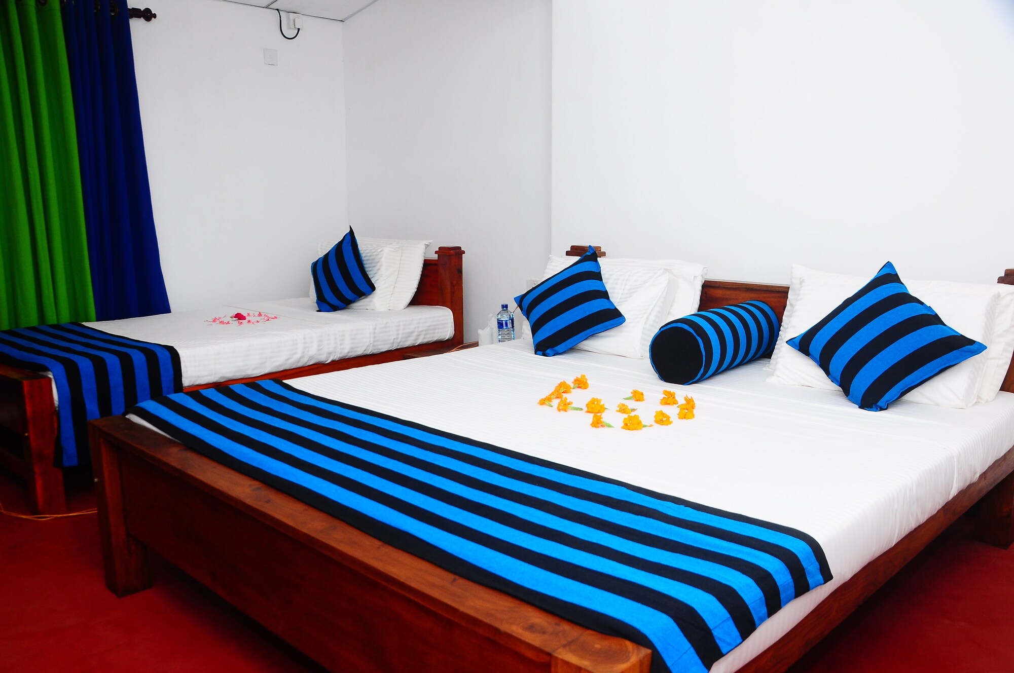 STANDARD, TRIPLE, MULTIPLE BEDS