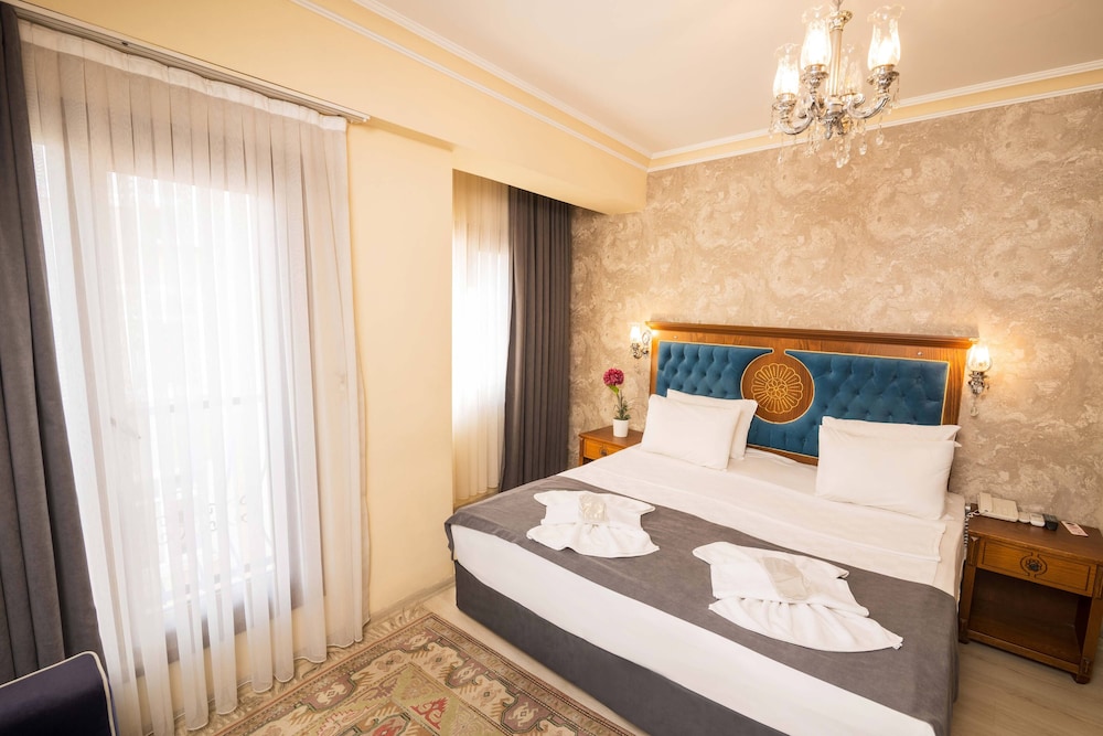 STANDARD, DOUBLE OR TWIN BED
