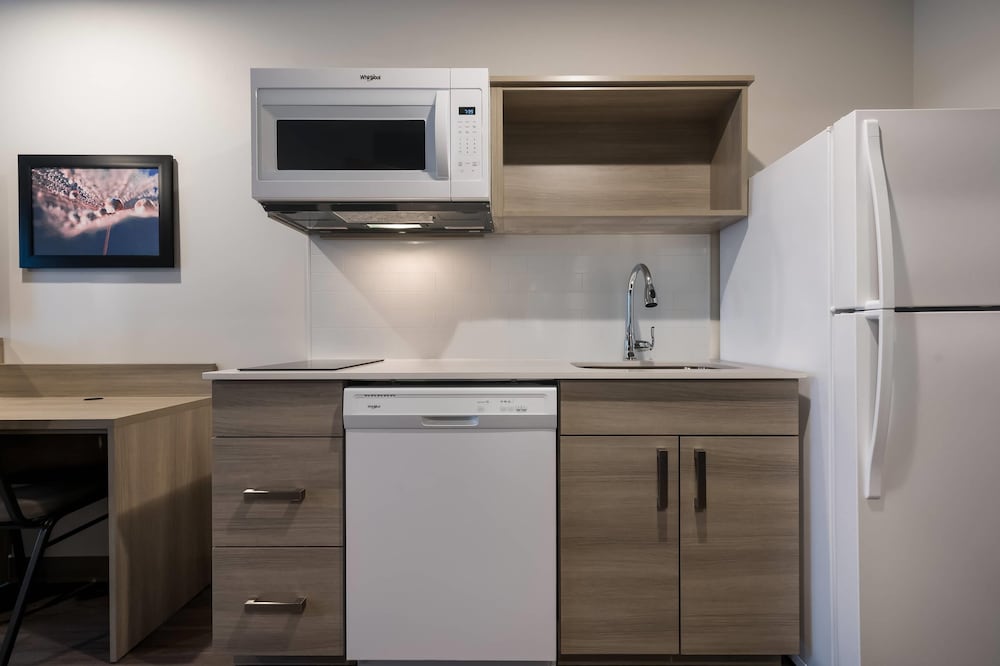 WoodSpring Suites Wixom - Novi 36/47